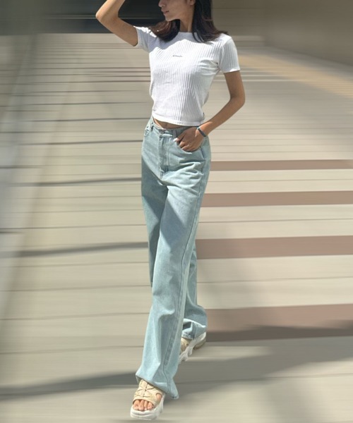 Human 2nd Occasion(ヒューマンセカンドオケージョン)の「バックポケットレース ワイドデニムパンツ(デニムパンツ・レディース・ライトブルー・S/M)」の14枚目の写真