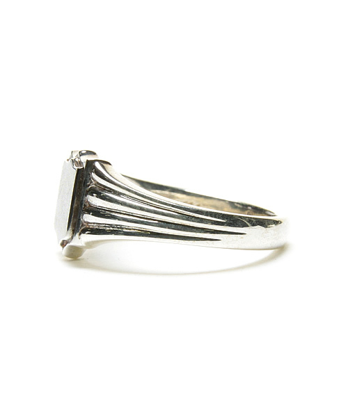 時しらず（トキシラズ）の「TIKASHI エンブレム RING 2（ネックレス