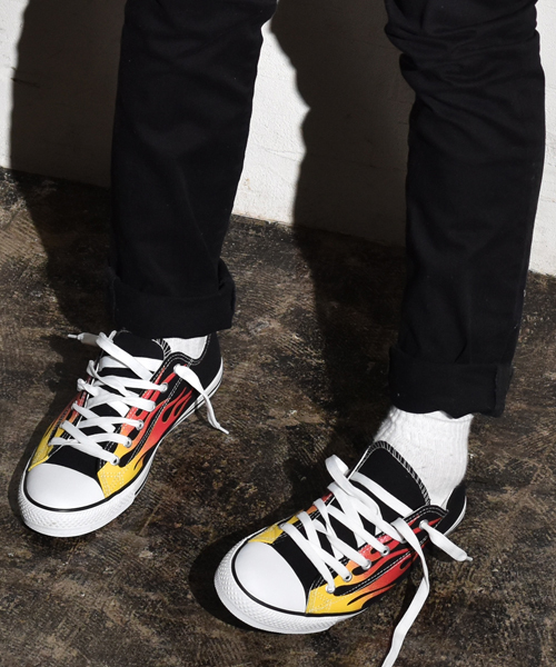 SVEC（シュベック）の「キャンバス スニーカー / レースアップ ローカット（スニーカー・メンズ・ホワイト/レッド/ブラック/ブラック系その他/その他/ネイビー/ドット/ピンク/ベージュ/ブラウン/ブラック系その他2/ブルー系その他/ブラック系その他3/ナチュラル/ブラック系その他4/ブルー・39/42/44/40/45/43/41/46/36/37/38/35）」の15枚目の写真