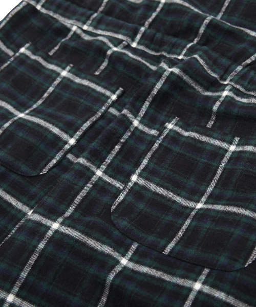 MILKFED.(ミルクフェド)の「PLAID JUMP SUITS(つなぎ/オールインワン・レディース・グリーン/ネイビー・X-SMALL/SMALL)」の11枚目の写真