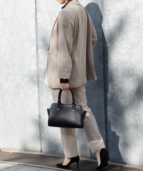 VitaFelice（ヴィータフェリーチェ）の「セレモニーバッグ ハンドバッグ  卒業式 入学式バッグ（ハンドバッグ・レディース・ブラック/ネイビー/オフホワイト/ワイン/ベージュ系その他/モカ/ライトグレー・FREE）」の9枚目の写真