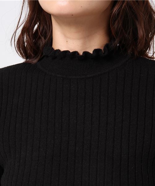 earth music&ecology（アースミュージックアンドエコロジー）の「・ハイネックフリルニットプルオーバー（ニット/セーター・レディース・ライトグレー/ブラック/ダークグリーン/アイボリー/ボルドー/キャメル・S/M）」の7枚目の写真