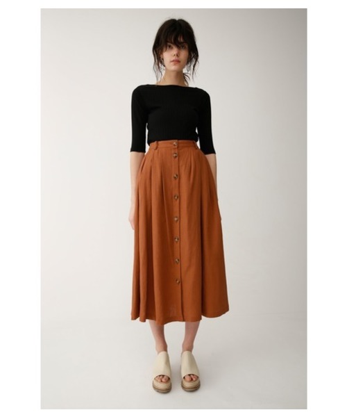 MOUSSY（マウジー）の「FRONT BUTTON FLARE SKIRT（スカート・レディース・オレンジ系その他/ライトカーキ/ブラック/オフホワイト/ライトグレー/イエロー系その他・1/2）」の6枚目の写真