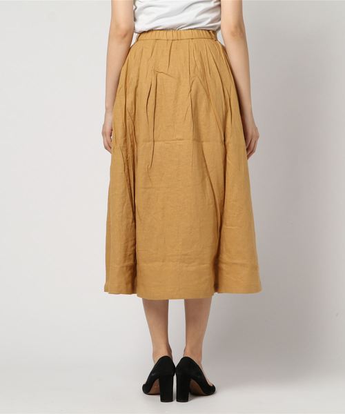 MOUSSY（マウジー）の「FRONT BUTTON FLARE SKIRT（スカート・レディース・オレンジ系その他/ライトカーキ/ブラック/オフホワイト/ライトグレー/イエロー系その他・1/2）」の10枚目の写真