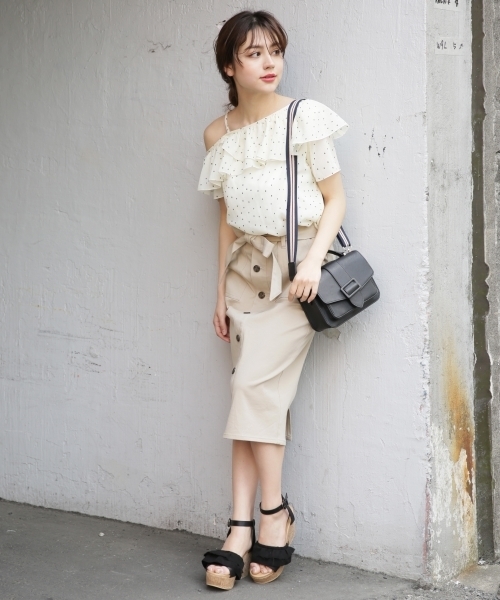 Heather（ヘザー）の「アソートワンショルブラウス　791311（シャツ/ブラウス・レディース・ブラック/イエロー/ホワイト/サックスブルー・FREE）」の17枚目の写真