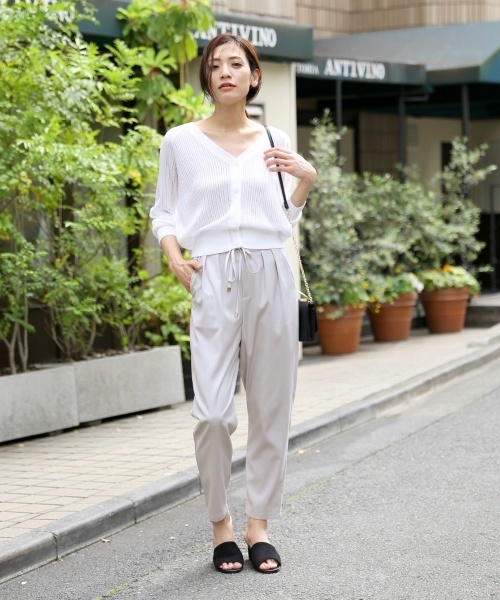 laboratory work（ラボラトリーワーク）の「リラックステーパードパンツ（その他パンツ・レディース・ブラック/ベージュ/グレー・MEDIUM）」の17枚目の写真