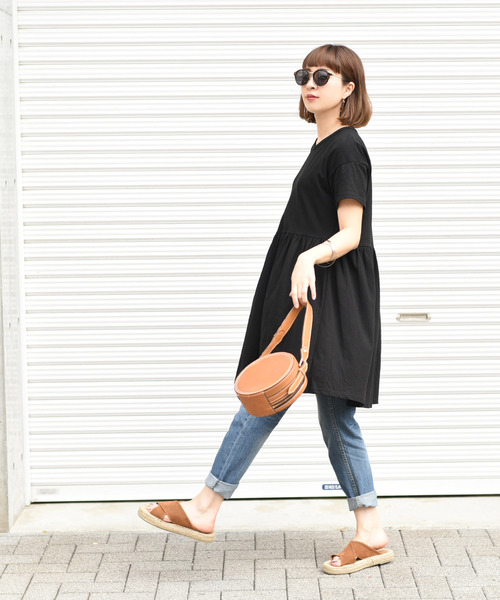 coca(coca)(コカ)の「半袖Aラインカットソーチュニック(チュニック・レディース・ブラック・ONE SIZE)」の2枚目の写真