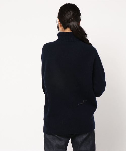 IENA（イエナ）の「Honey タートルプルオーバー◆（ニット/セーター・レディース・チャコールグレー/ベージュ/ネイビー・FREE）」の5枚目の写真