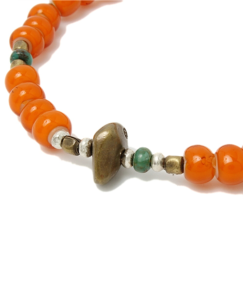 MR.OLIVE（ミスターオリーブ）の「Antique Beads Bracelet-Orange（ブレスレット・メンズ・オレンジ・FREE）」の4枚目の写真
