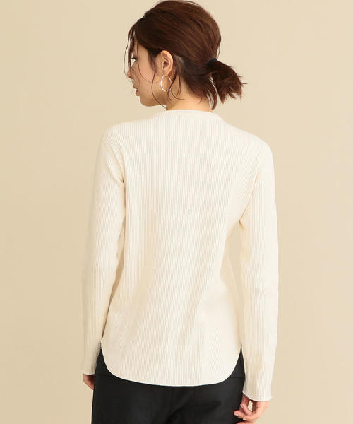 BEAUTY&YOUTH UNITED ARROWS（ビューティーアンドユースユナイテッドアローズ）の「BY∴ リングスナップ リブヘンリーネックカットソー о（Tシャツ/カットソー・レディース・ダークグレー/イエロー/オフホワイト・FREE）」の11枚目の写真