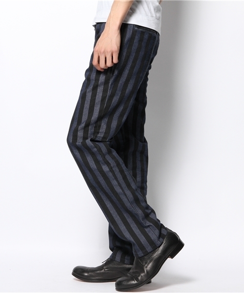 DISCOVERED（ディスカバード）の「DISCOVERED ストライプパンツ（スラックス・メンズ・ブラック/ネイビー・2/1/3）」の3枚目の写真