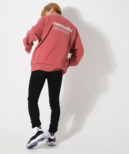 VIVASTUDIO（ビバスタジオ）の「vivastudio-ロゴクルーネック-（スウェット・メンズ・ブルー/ブラック/ピンク/グレー/ライトイエロー/インディゴブルー・L）」の6枚目の写真