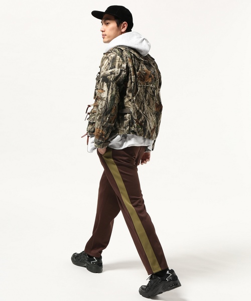 JOURNAL STANDARD（ジャーナルスタンダード）の「サイドライン トラックパンツ＃（その他パンツ・メンズ・カーキ/ブラウン/ブラック/チャコールグレー・SMALL/MEDIUM/LARGE）」の9枚目の写真