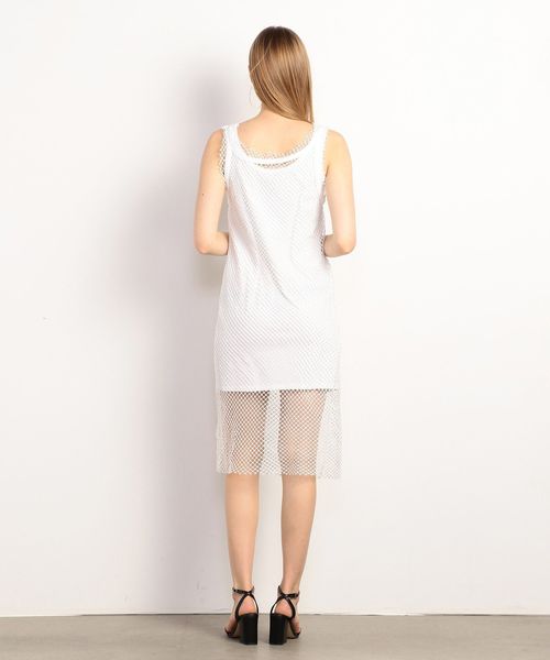 ARMANI EXCHANGE(アルマーニエクスチェンジ)の「【A|Xアルマーニ エクスチェンジ】ノースリーブ メッシュレイヤードワンピース(ワンピース・レディース・ホワイト/ブラック・SMALL/MEDIUM/LARGE/X-SMALL)」の12枚目の写真
