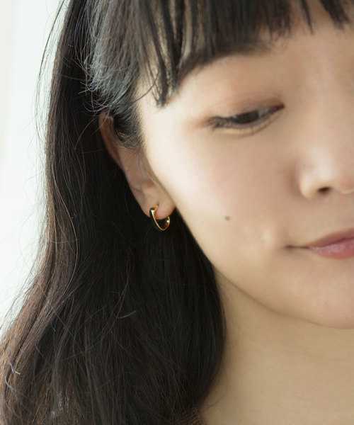 colleca la(コレカラ)の「レクタングルピアス(ピアス(両耳用)・レディース・シルバー/ゴールド・フリ-)」の8枚目の写真