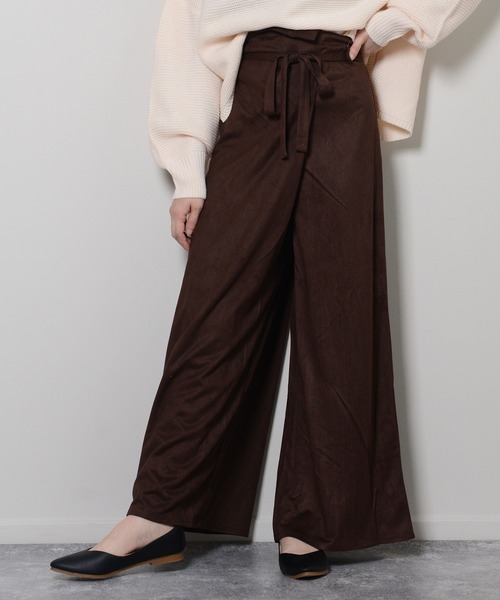 shopnikoniko(ショップニコニコ)の「フェイクスエードラップパンツ(その他パンツ・レディース・ベージュ/ブラウン/モカ/テラコッタ・フリー)」の2枚目の写真