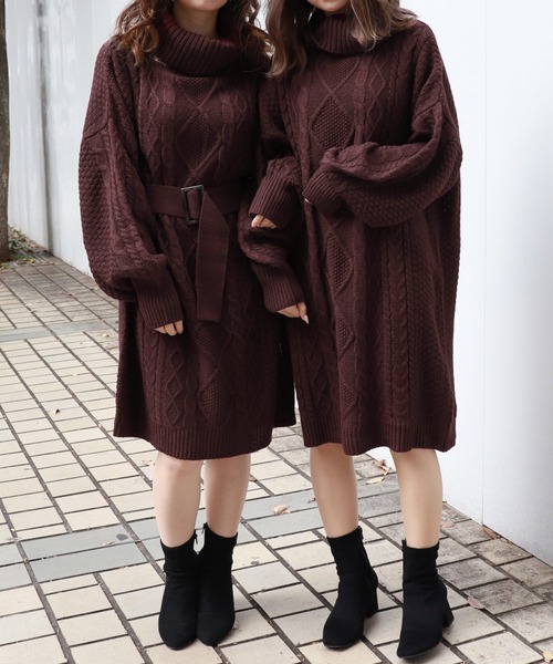 PairPair（ペアペア）の「オフタートルネックケーブルニットワンピース（ワンピース・レディース・ボルドー/モカ/グレイッシュベージュ・FREE）」の6枚目の写真