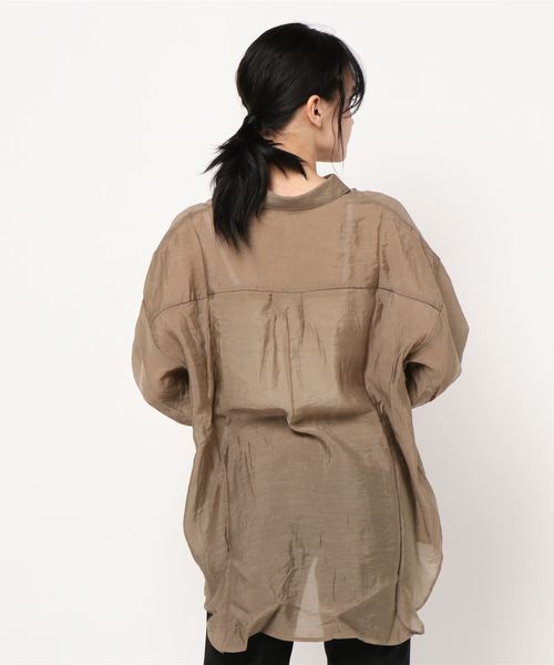 natural couture（ナチュラルクチュール）の「シアービッグシャツ（シャツ/ブラウス・レディース・アイボリー/モカ/ライトベージュ/ミント・FREE）」の6枚目の写真