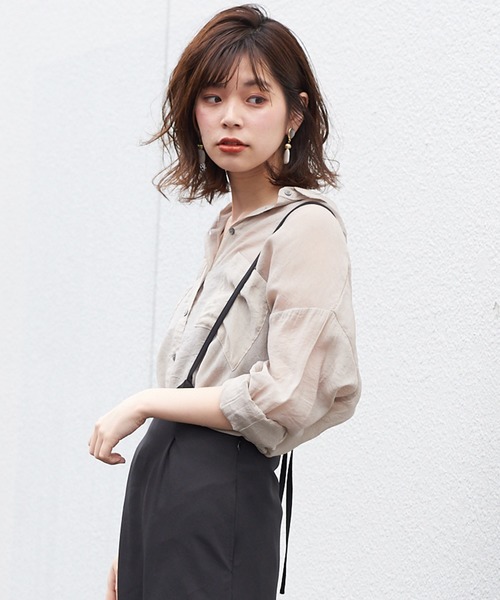 natural couture（ナチュラルクチュール）の「シアービッグシャツ（シャツ/ブラウス・レディース・アイボリー/モカ/ライトベージュ/ミント・FREE）」の3枚目の写真