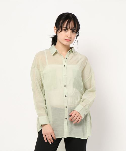 natural couture（ナチュラルクチュール）の「シアービッグシャツ（シャツ/ブラウス・レディース・アイボリー/モカ/ライトベージュ/ミント・FREE）」の13枚目の写真