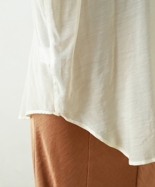 natural couture（ナチュラルクチュール）の「シアービッグシャツ（シャツ/ブラウス・レディース・アイボリー/モカ/ライトベージュ/ミント・FREE）」の7枚目の写真