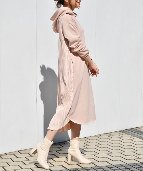 セール バックプリーツワンピース デザインワンピ Web Ec限定商品 ワンピース Ambre Neige アンブルネージュ のファッション通販 Zozotown