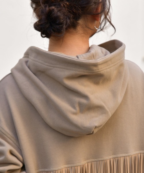 Ambre Neige（アンブルネージュ）の「バックプリーツワンピース／デザインワンピ／【WEB/EC限定商品】（ワンピース・レディース・ブラック/モカ/ピンクベージュ・FREE）」の17枚目の写真