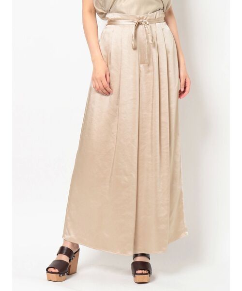 MERCURYDUO(マーキュリーデュオ)の「サテンタックワイドパンツ(その他パンツ・レディース・ベージュ/イエロー・FREE)」の3枚目の写真