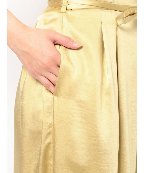 MERCURYDUO(マーキュリーデュオ)の「サテンタックワイドパンツ(その他パンツ・レディース・ベージュ/イエロー・FREE)」の22枚目の写真