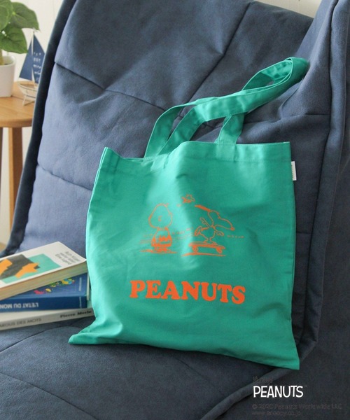 Vintage PEANUTS（ビンテージピーナッツ）の「【PEANUTS×BAYFLOW】プリントトートバッグ（トートバッグ・レディース・ピンク/イエロー/グリーン/ブルー・0）」の2枚目の写真