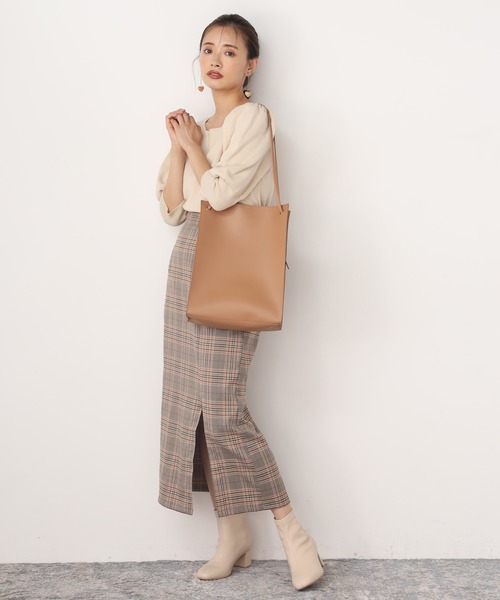 one after another NICE CLAUP（ワンアフターアナザーナイスクラップ）の「シンプルスクエアバッグ（トートバッグ・レディース・ブラック/モカ/キャメル/シルバー/アイボリー・FREE）」の7枚目の写真