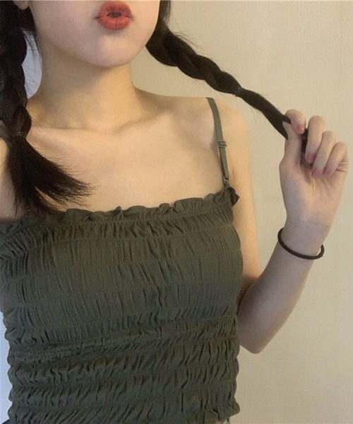 STYLEBLOCK(スタイルブロック)の「立体パッド付きストラップ取り外し可能ノンワイヤーキャミソール(キャミソール・レディース・グレー/マスタード/ホワイト/グリーン/ブラック/レッド・FREE)」の4枚目の写真