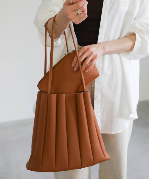 select MOCA(セレクトモカ)の「ニュアンスデザインカヌレバッグ(ショルダーバッグ・レディース・アイボリー/ライトブラウン/ブラック・FREE)」の8枚目の写真