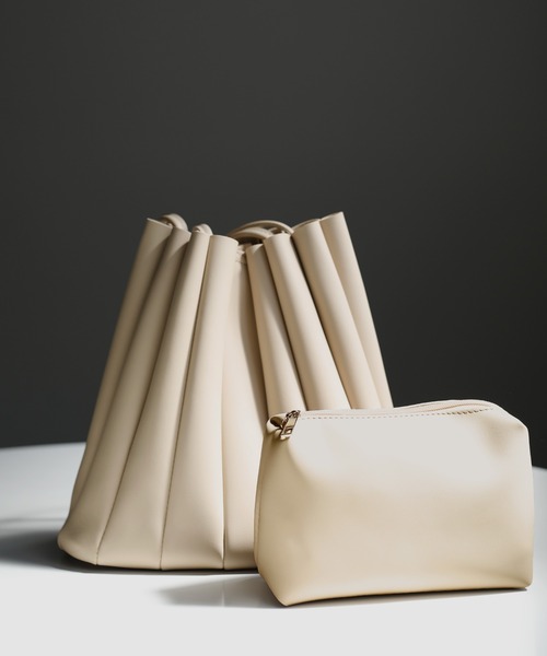 select MOCA(セレクトモカ)の「ニュアンスデザインカヌレバッグ(ショルダーバッグ・レディース・アイボリー/ライトブラウン/ブラック・FREE)」の13枚目の写真