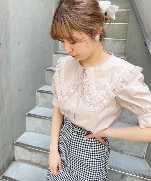 one after another NICE CLAUP(ワンアフターアナザーナイスクラップ)の「【ZOZOTOWN限定】ビックカラ―さんかく衿ブラウス(シャツ/ブラウス・レディース・オフホワイト/ブラック/ブラック系その他/ベージュ・FREE)」の15枚目の写真