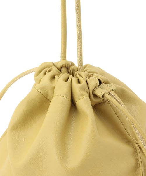 ROPE' PICNIC（ロペピクニック）の「【WEB限定カラー:シルバー】洗える巾着型ミドルショルダーバッグ（ショルダーバッグ・レディース・ブラック/シルバー/グリーン/キナリ/イエロー系その他2・FREE）」の6枚目の写真