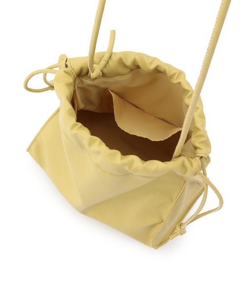 ROPE' PICNIC（ロペピクニック）の「【WEB限定カラー:シルバー】洗える巾着型ミドルショルダーバッグ（ショルダーバッグ・レディース・ブラック/シルバー/グリーン/キナリ/イエロー系その他2・FREE）」の8枚目の写真