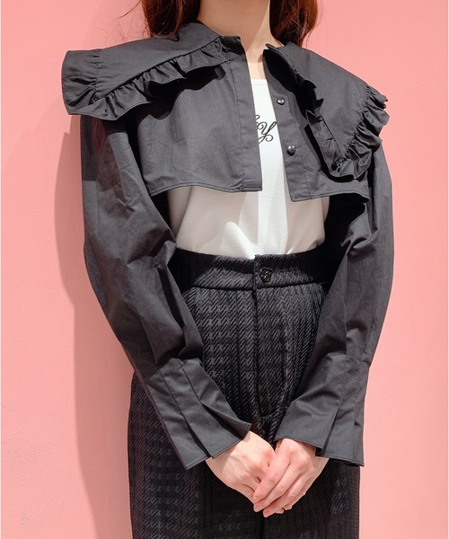 lilLilly（リルリリー）の「ショートシャツジャケット（シャツ/ブラウス・レディース・ホワイト/ブラック・FREE）」の4枚目の写真