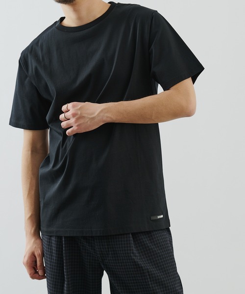 COLONY 2139（コロニートゥーワンスリーナイン）の「《抗菌・防臭》【SMART COLLECTION】抗菌スマートクルーネック半袖Tシャツ(ユニセックス可)（Tシャツ/カットソー・メンズ・チャコールグレー/ブラック/オフホワイト/ブルー/カーキ・MEDIUM/LARGE/X-LARGE）」の15枚目の写真