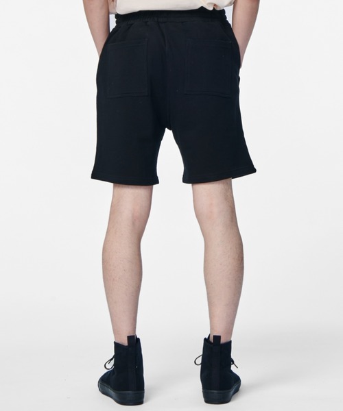 PIPING HOT FUTURE(パイピングホットフューチャー)の「TAPED SWEAT SHORT(スウェットパンツ・メンズ・ブラック・S/M/L/XL)」の6枚目の写真