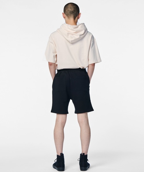 PIPING HOT FUTURE(パイピングホットフューチャー)の「TAPED SWEAT SHORT(スウェットパンツ・メンズ・ブラック・S/M/L/XL)」の10枚目の写真