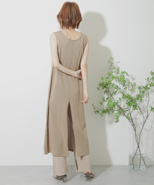 SENSE OF PLACE by URBAN RESEARCH（センスオブプレイスバイアーバンリサーチ）の「2WAYロングニットベスト（ベスト・レディース・ブラック/ベージュ/アイボリー・ONE）」の11枚目の写真