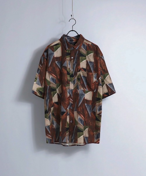 Confirm（コンファーム）の「ルーズシルエット 総柄 プリント 半袖シャツ 【Confirm】（シャツ/ブラウス・メンズ・ブラック/チャコールグレー/ブラウン/ベージュ/ブラック系その他/ワイン/ホワイト/ブラック系その他2/ミント/グレー・M/L）」の7枚目の写真