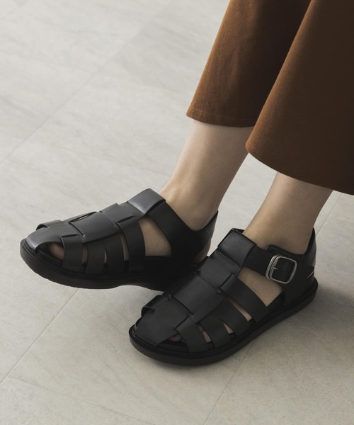 URBAN RESEARCH（アーバンリサーチ）の「グルカサンダル（サンダル・レディース・ホワイト/ブラック・38/37）」の2枚目の写真