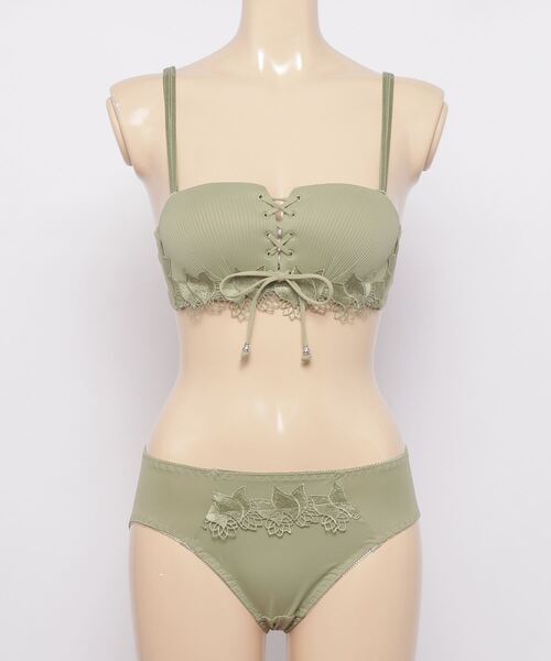 SFW(エスエフダブリュー)の「ノンワイヤー ブラ&ショーツセット(ブラ&ショーツ・レディース・ホワイト/ブラック/ピンク/グリーン・LL/S/M/L)」の11枚目の写真