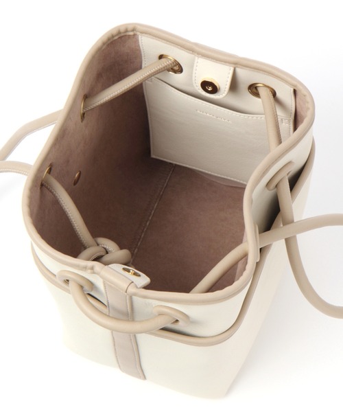 GLOBAL WORK（グローバルワーク）の「ポケットキンチャクショルダー/956206（ハンドバッグ・レディース・オフホワイト/ゴールド/ブラック・FREE）」の13枚目の写真