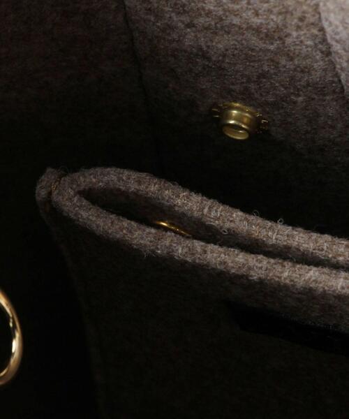 VIOLAd'ORO(ヴィオラドーロ)の「<VIOLAd’ORO>GINO ミドルフェルト トートバッグ -2WAY-◆(トートバッグ・レディース・オフホワイト/モカ・FREE)」の10枚目の写真