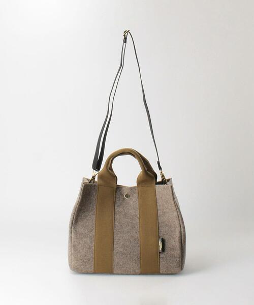VIOLAd'ORO(ヴィオラドーロ)の「<VIOLAd’ORO>GINO ミドルフェルト トートバッグ -2WAY-◆(トートバッグ・レディース・オフホワイト/モカ・FREE)」の5枚目の写真