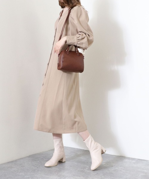 archives(アルシーヴ)の「配色ステッチIラインワンピース(ワンピース・レディース・ブラウン/ベージュ/グレイッシュベージュ・MEDIUM)」の1枚目の写真