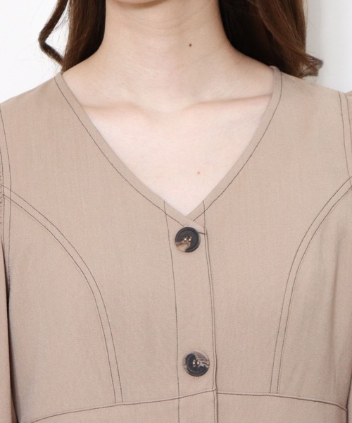 archives(アルシーヴ)の「配色ステッチIラインワンピース(ワンピース・レディース・ブラウン/ベージュ/グレイッシュベージュ・MEDIUM)」の8枚目の写真